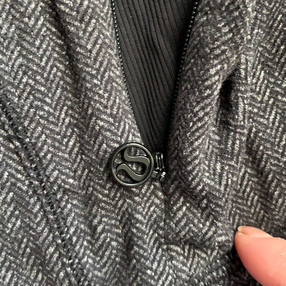Lululemon athletica jacket half zip sz 4 - Picture 5 of 9